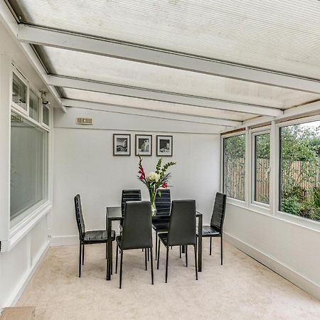 Lochiel Villa Tatsfield Eksteriør billede